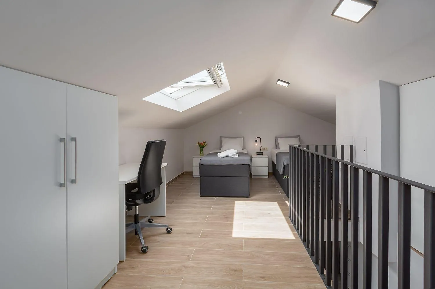 Exquisites Apartment Mit Eigener Galerie, Babybett, Waschmaschine Und Nur 700 Meter Zum Strand Porec